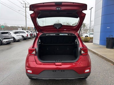2025 Hyundai VENUE SE