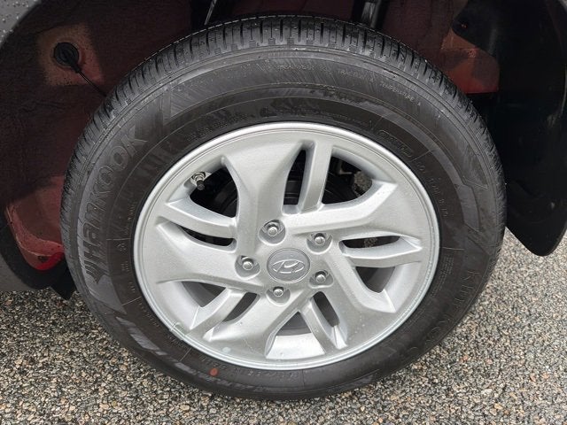 2025 Hyundai VENUE SE