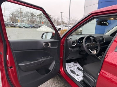 2025 Hyundai VENUE SE