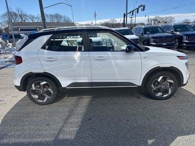 2026 Hyundai VENUE SEL