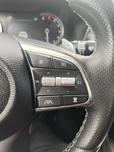 2022 Genesis G70 2.0T