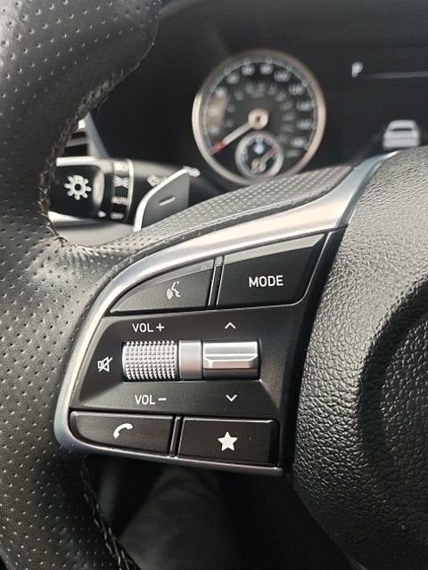 2022 Genesis G70 2.0T