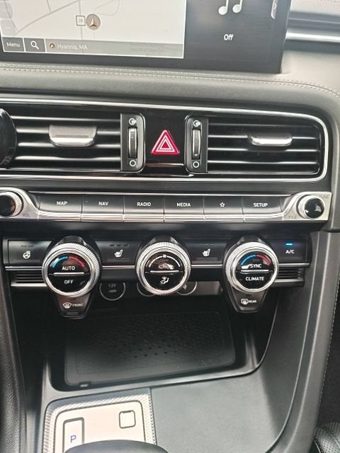 2022 Genesis G70 2.0T