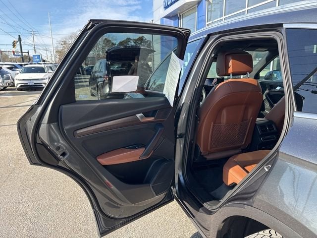 2022 Audi Q5 45 S line Premium