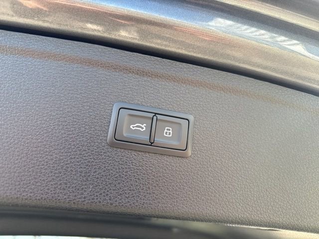 2022 Audi Q5 45 S line Premium